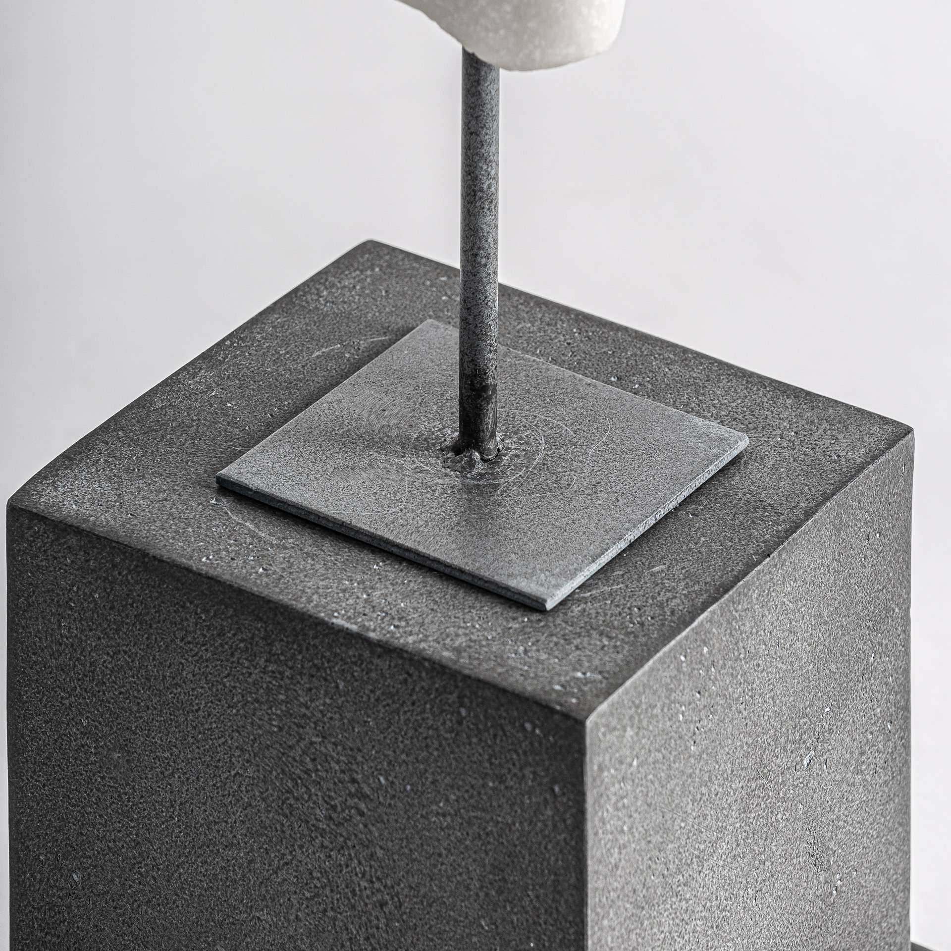 37160 02.jpg